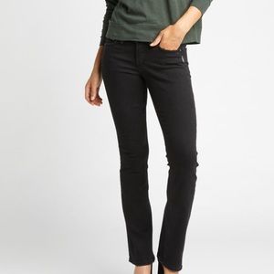 Suki Mid Rise Slim Bootcut Jeans